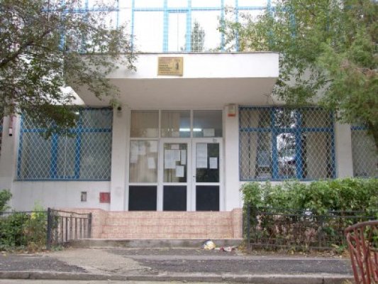 Liceul Virgil Madgearu suferă la capitolul curăţenie şi întreţinere
